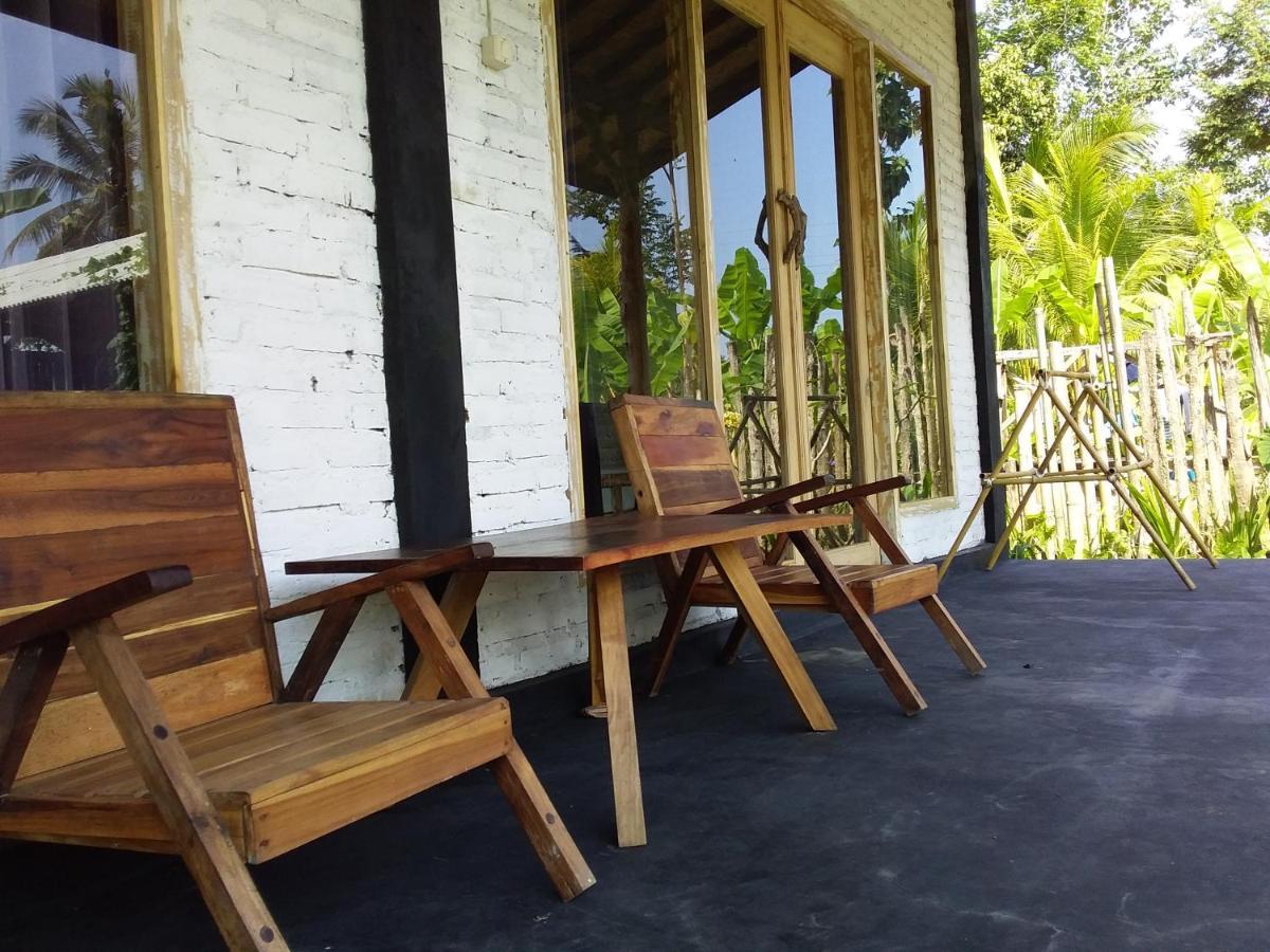 Jungle House - Surf & Stay Pulukan Kültér fotó